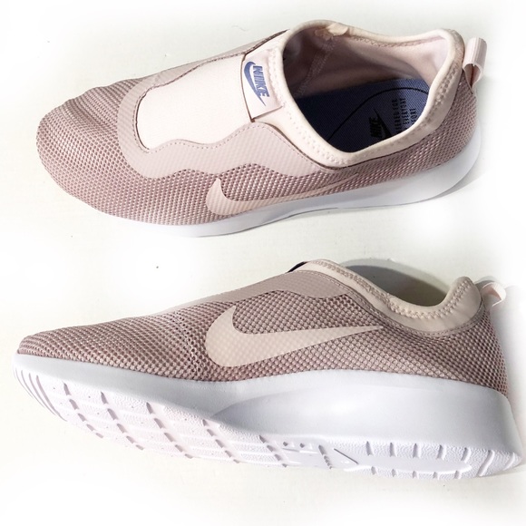 tanjun slip on nike